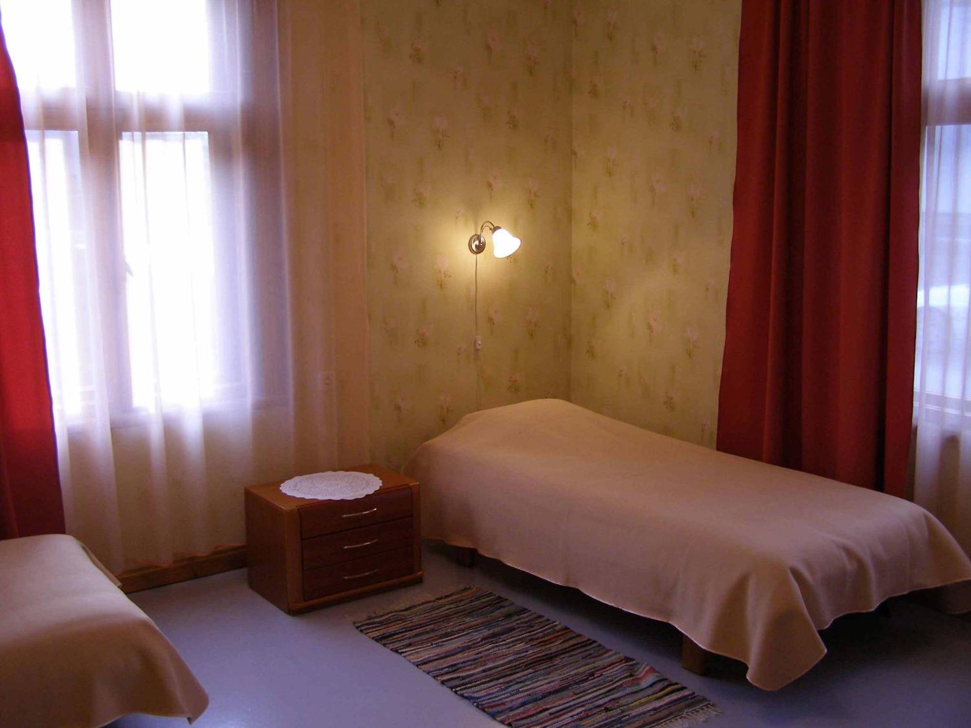 Tiia Guesthouse Parnu Bagian luar foto